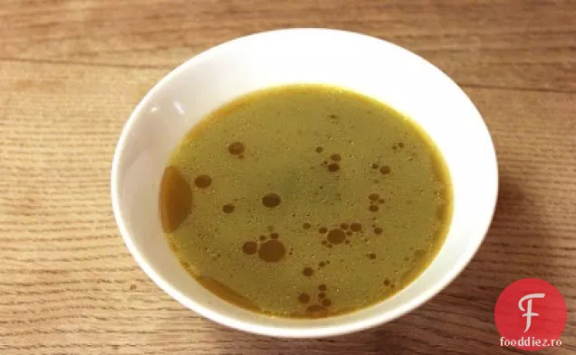 99 Supă De Piață Ranch Cu Lăstari De Mazăre De Zăpadă Și Arpagic De Usturoi