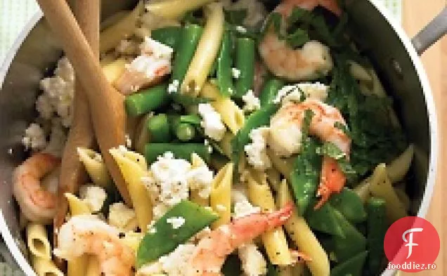 Penne Cu Creveți, Feta Și Legume De Primăvară
