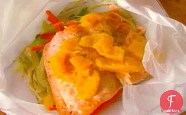 File de somon în Papillote cu legume Julienne
