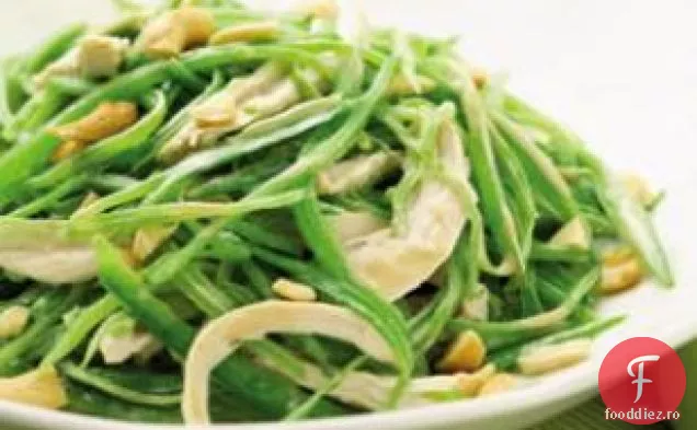 Salată Caldă De Mazăre Și Pui De Zăpadă