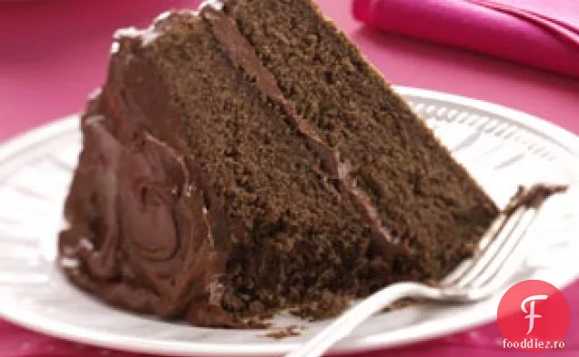 Devil ' s Food Cake cu glazură de ciocolată