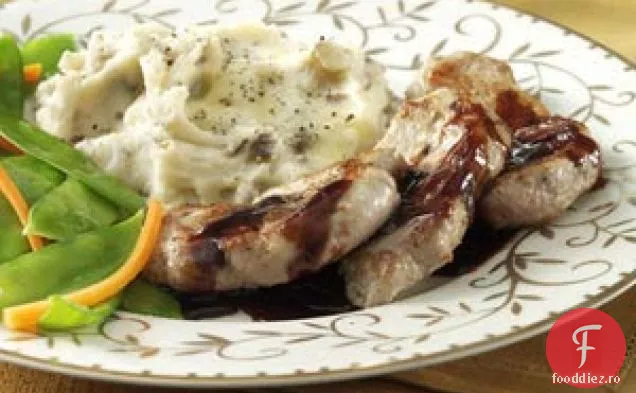 Medalioane de porc cu sos balsamic de zmeură