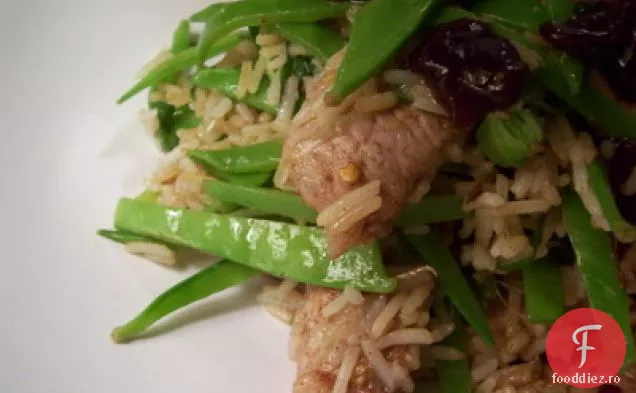 Orez prăjit de porc cu cinci condimente