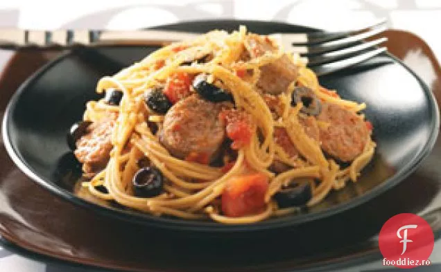 Simplu Cârnați Paste Toss