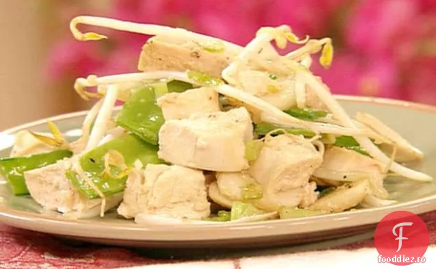 Salată Asiatică De Pui