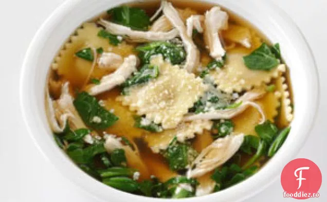 Supă Rapidă De Ravioli Și Spanac