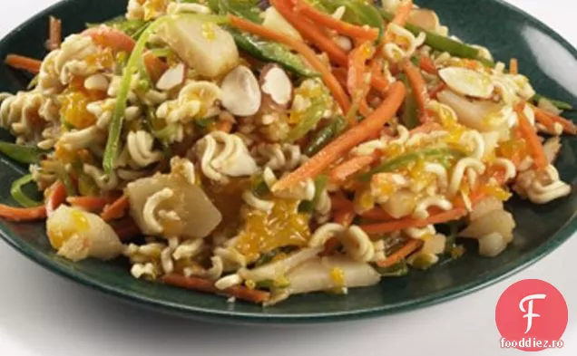 Salată De Ramen Cu Tăiței
