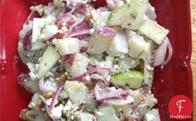 Salată de cartofi Red Bliss cu Gorgonzola și nuci