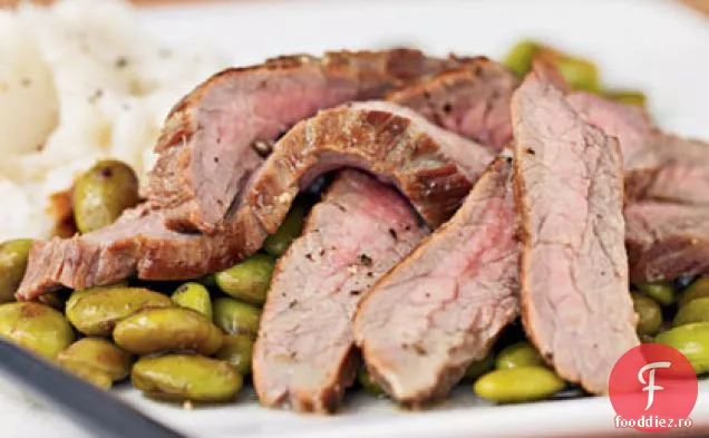 Friptură de flanc și Edamame cu pansament Wasabi