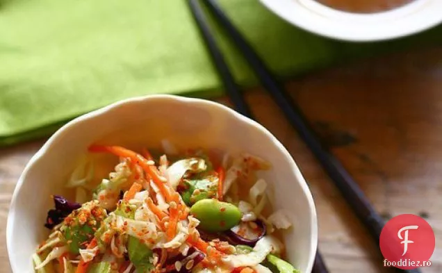 Slaw asiatic (cu sos picant de susan de soia)