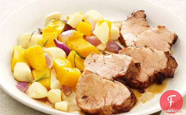 Carne de porc cu dovlecei și mere