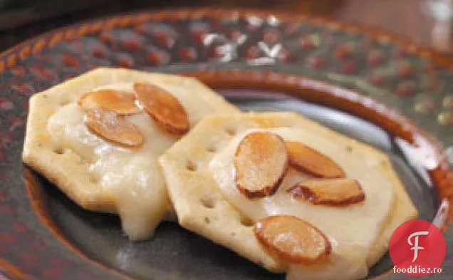 Brie cu migdale