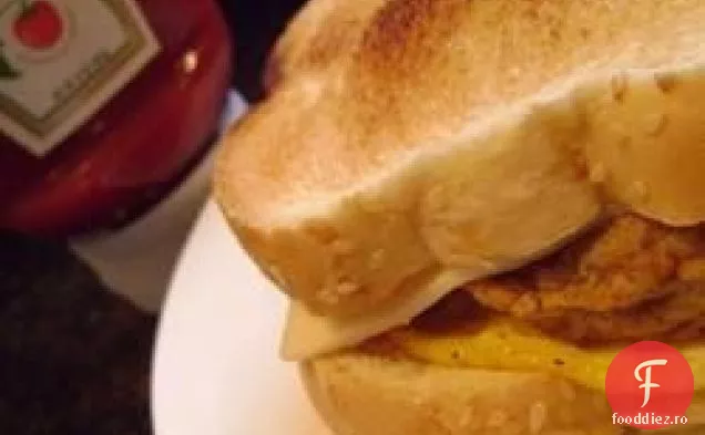 Sandwich De Mic Dejun Cu Foc De Tabără