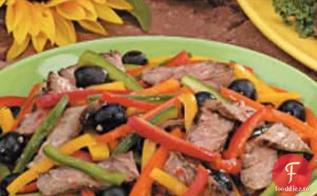 Salată De Friptură De Ardei