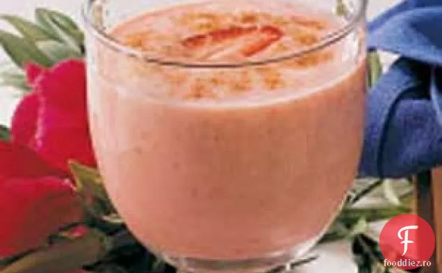 Smoothie Cu Căpșuni De Piersici