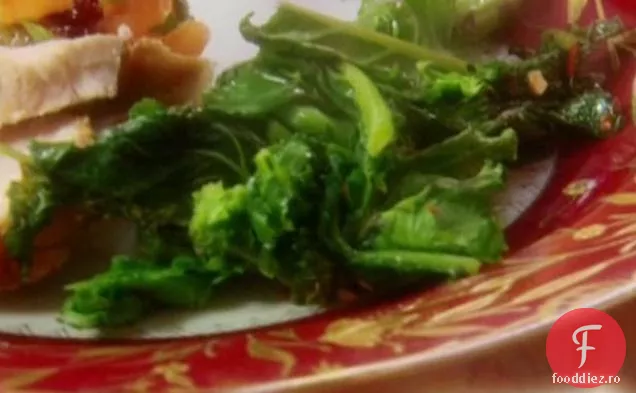 Broccoli rabe sotate cu ardei roșu zdrobit