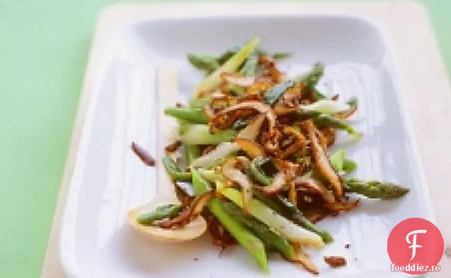 Scallions Sote, Ciuperci Și Sparanghel
