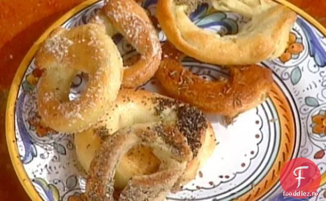 Covrigi Fierți Italieni: Taralli