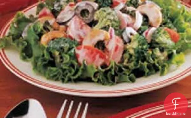 Salată De Caju Cu Broccoli