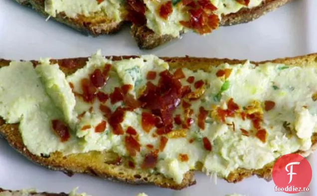 Crostini de anghinare și fasole