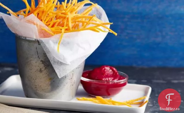 Șiruri de cartofi dulci cu Ketchup de sfeclă