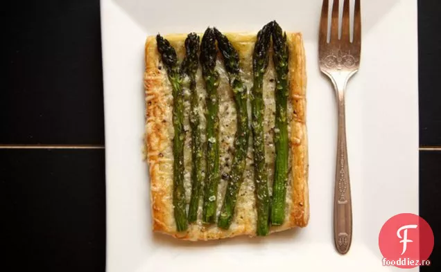 Tarte Cu Sparanghel Și Gruyere