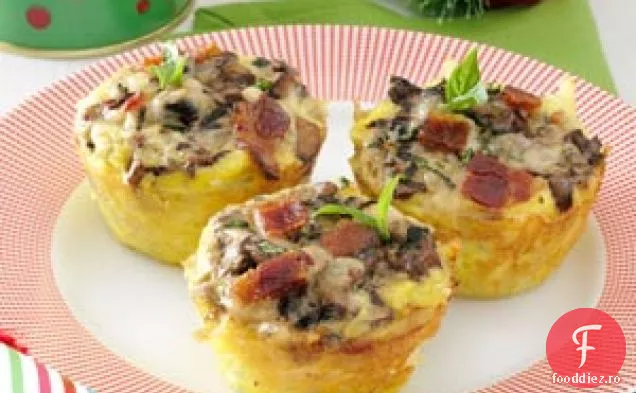 Hash cuiburi maro cu Portobellos și ouă