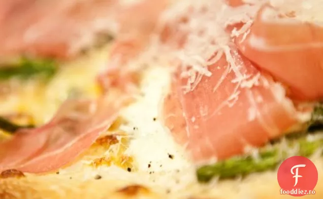 Sparanghel Prăjit, Ou Și Pizza Prosciutto