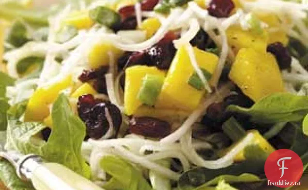 Salată De Mango Jicama