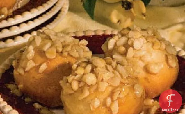 Chifle Lipicioase Cu Nuci De Macadamia