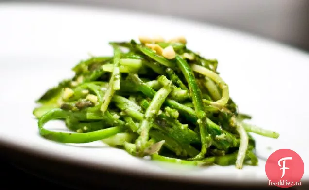 Linguină De Sparanghel Cu Pesto De Mentă