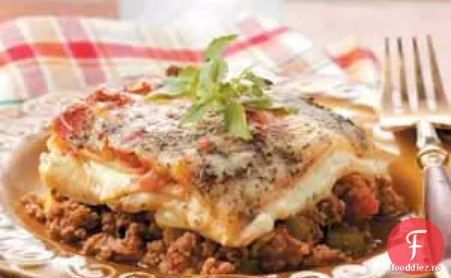 Lasagna cu cârnați de vită