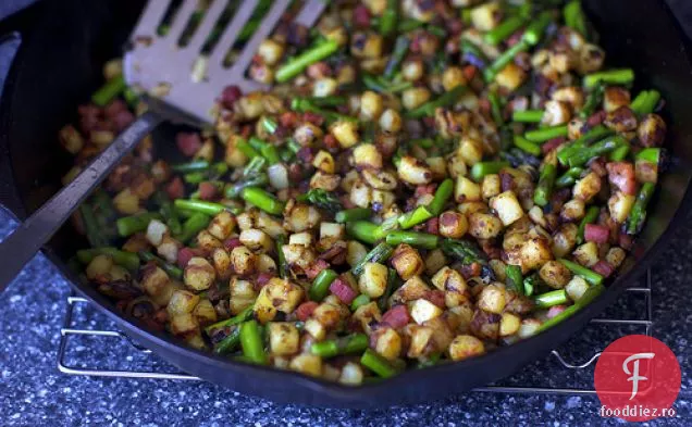 Sparanghel De Primăvară Pancetta Hash