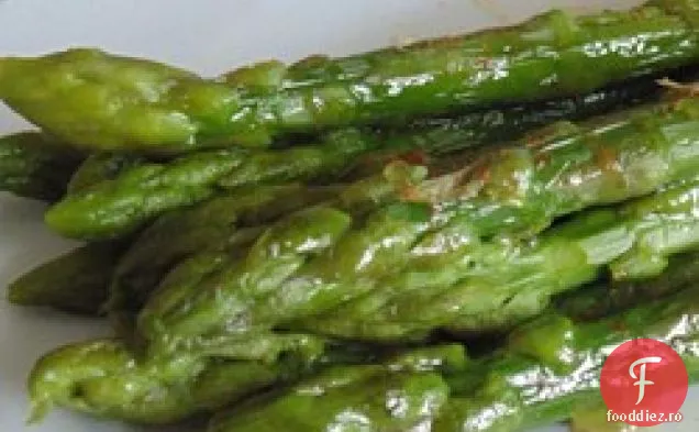 Sparanghel Cu Pimientos