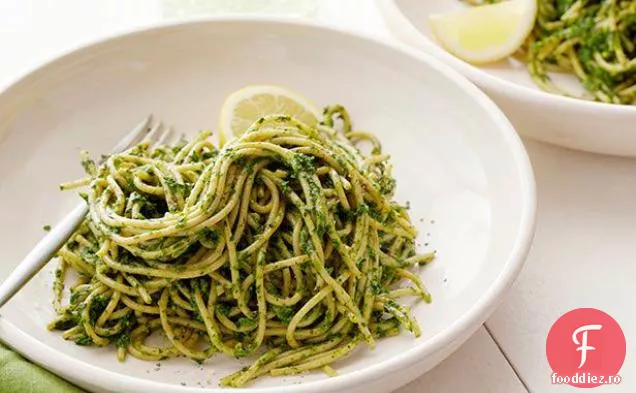 Spaghete cu pesto de Kale și fistic
