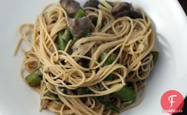 Spaghettini Cu Ciuperci, Sparanghel Și Tarhon