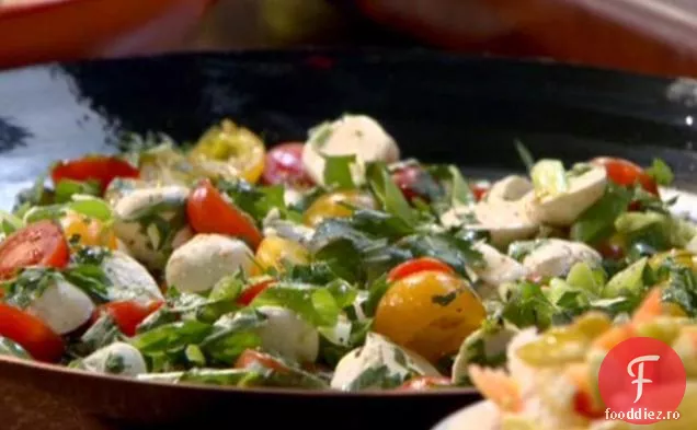 Salată De Mozzarella