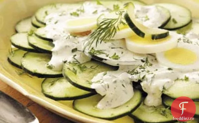 Salată Rapidă De Castraveți