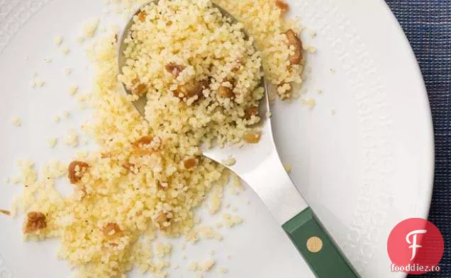 Cuscus cu curmale uscate