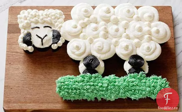 Micul Miel Pull-Apart Cupcakes