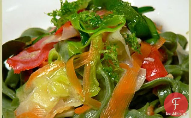 Tagliatelles Și Coji De Legume