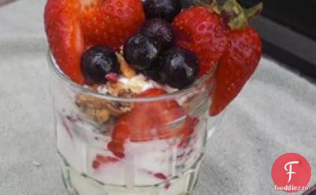 Parfait Crocant De Fructe De Pădure