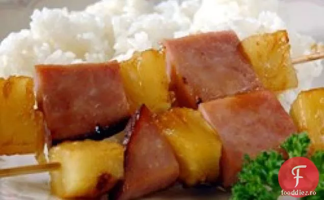Șuncă și ananas Kabobs