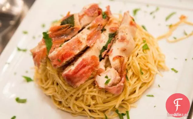 Saltimbocca de pui cu unt brun paste de păr de înger