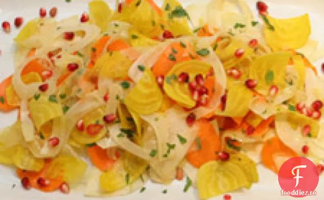Salată De Legume Rădăcinoase Și Rodie