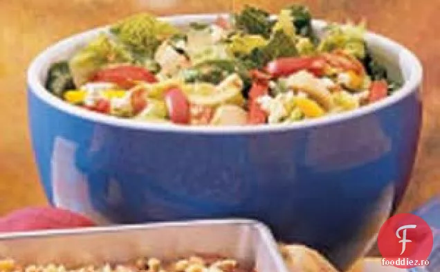 Potluck Anghinare Aruncat Salata