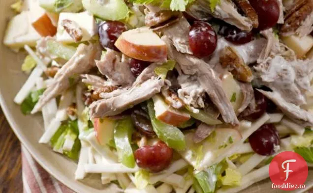 Salată Waldorf De Curcan