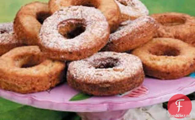 Amestec De Gogoși De Tort
