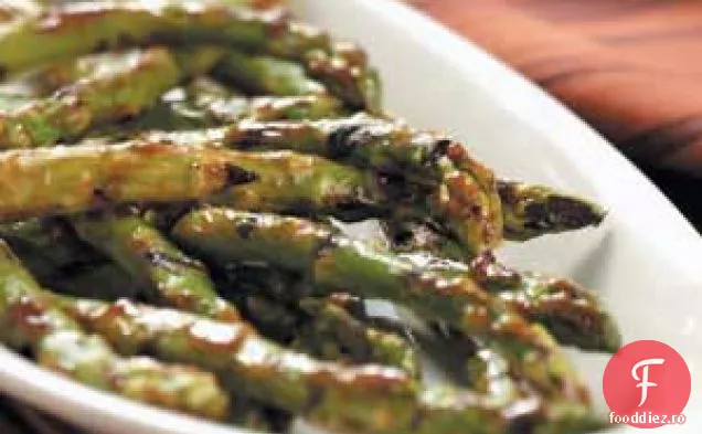 Sparanghel La Grătar