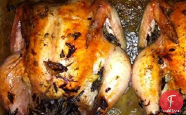 Găină de vânat umplută cu orez sălbatic și ciuperci